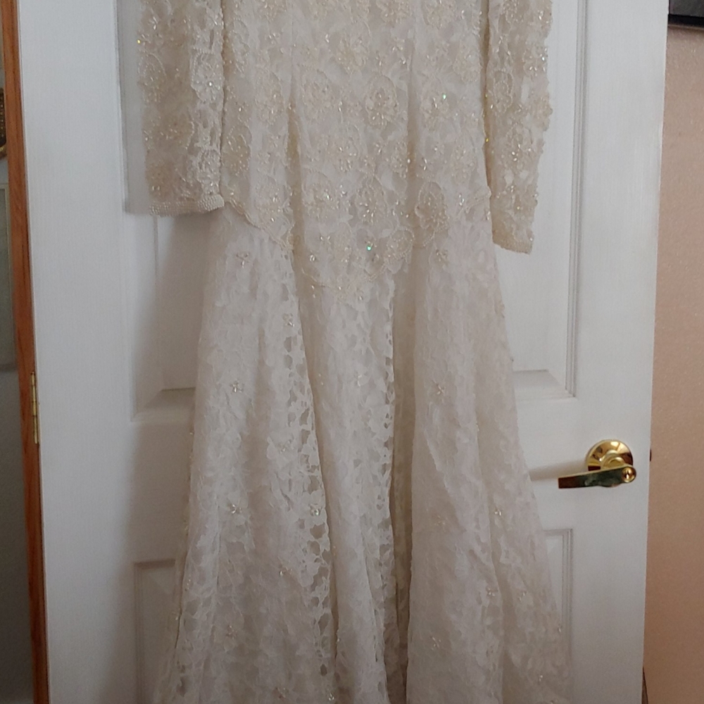 Wedding dress
